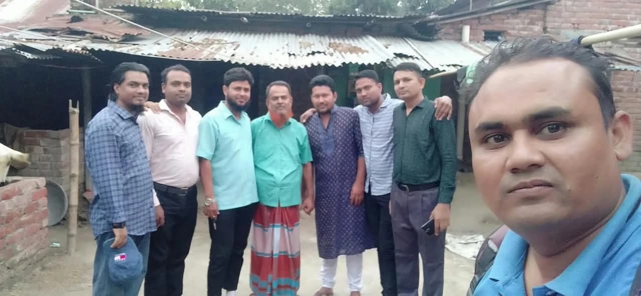 SSC 2004 — বন্ধুদের সেলফি